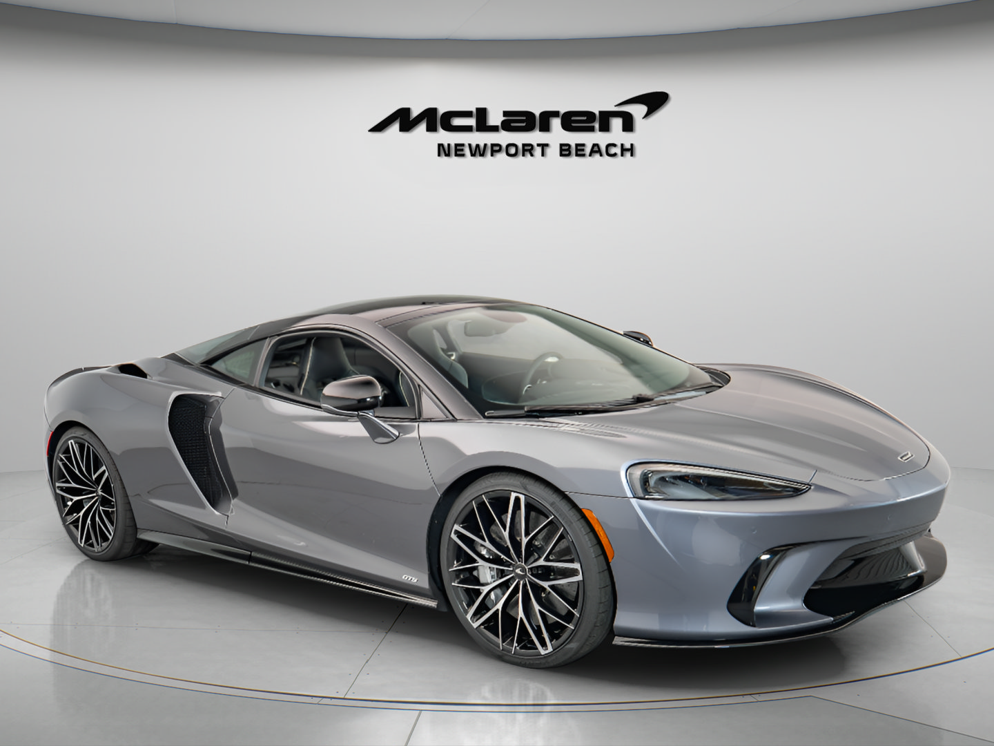 Used 2025 McLaren GTS RWD image 1