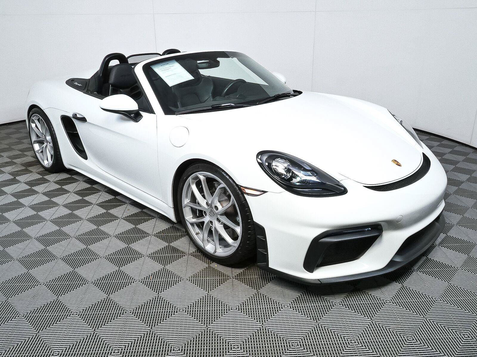 Used 2021 Porsche 718 Boxster Spyder RWD image 38