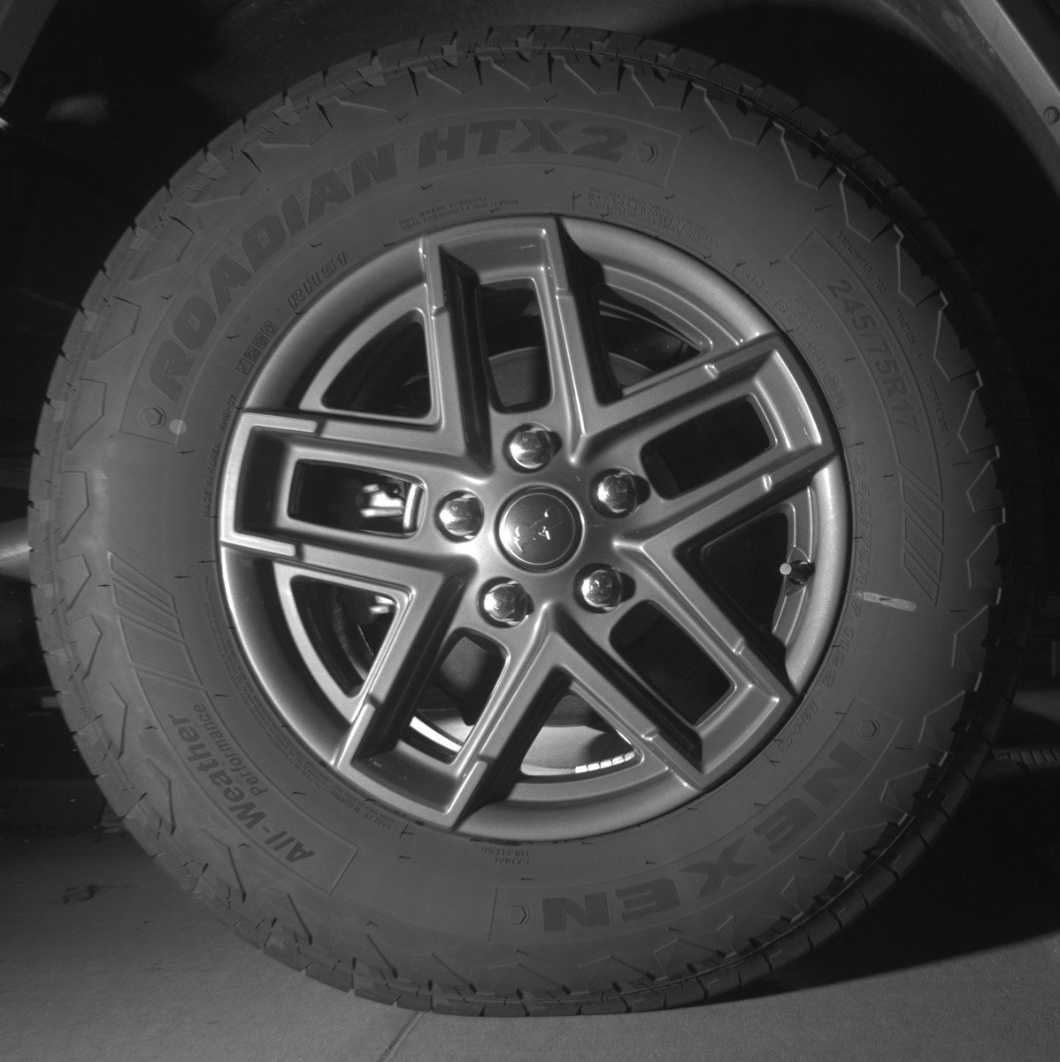 Used 2025 Jeep Wrangler Sport S AWD/4WD image 15