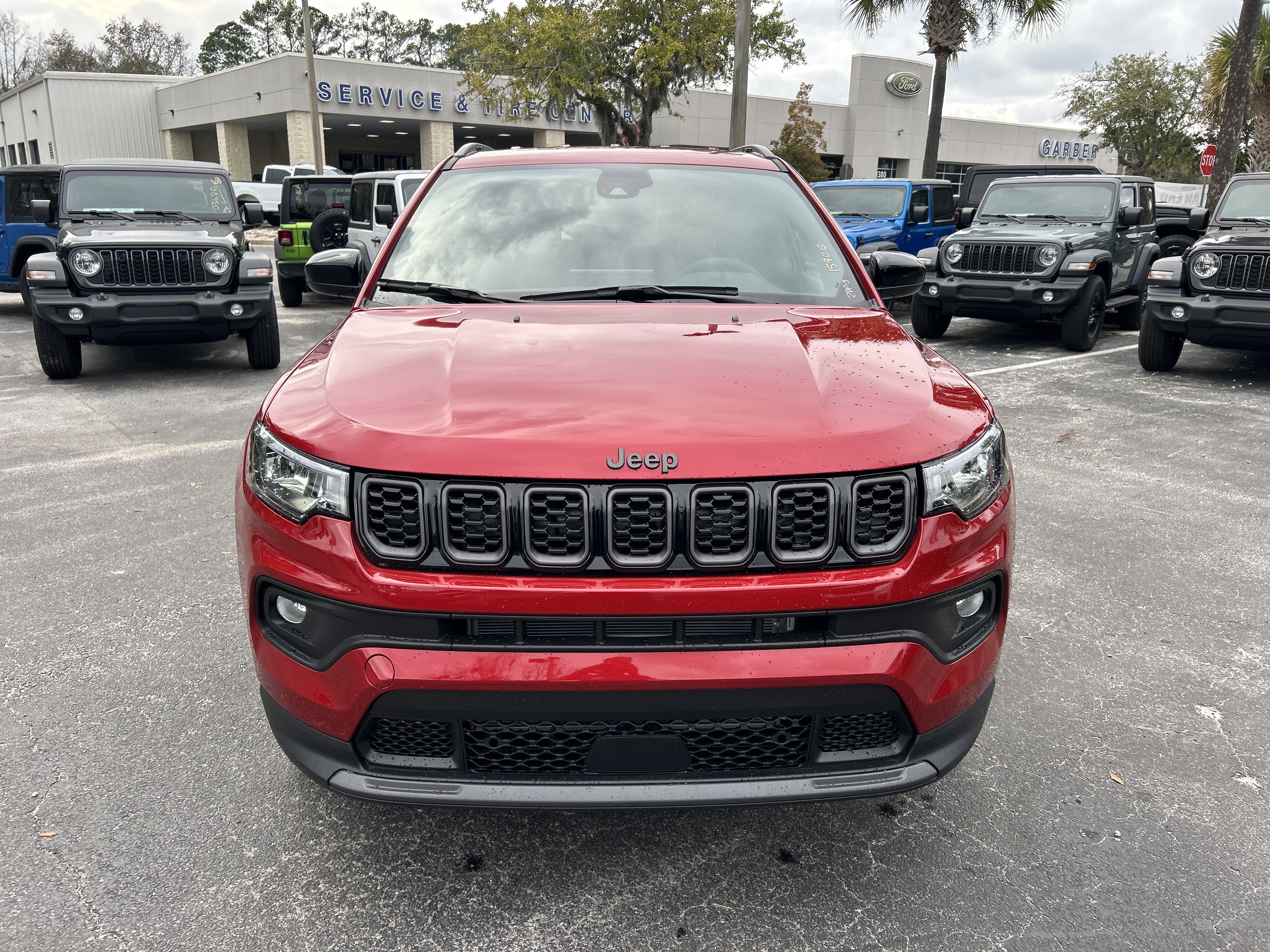 New 2026 Jeep Compass Latitude image 2