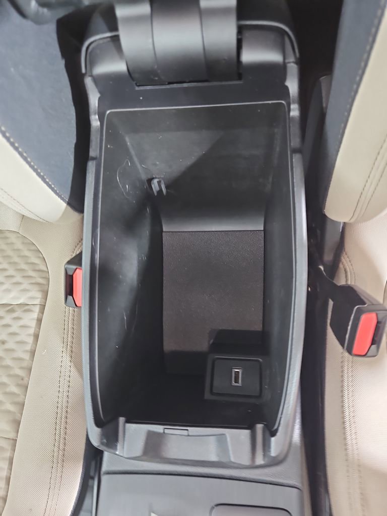 Used 2020 Ford Escape SE FWD image 26