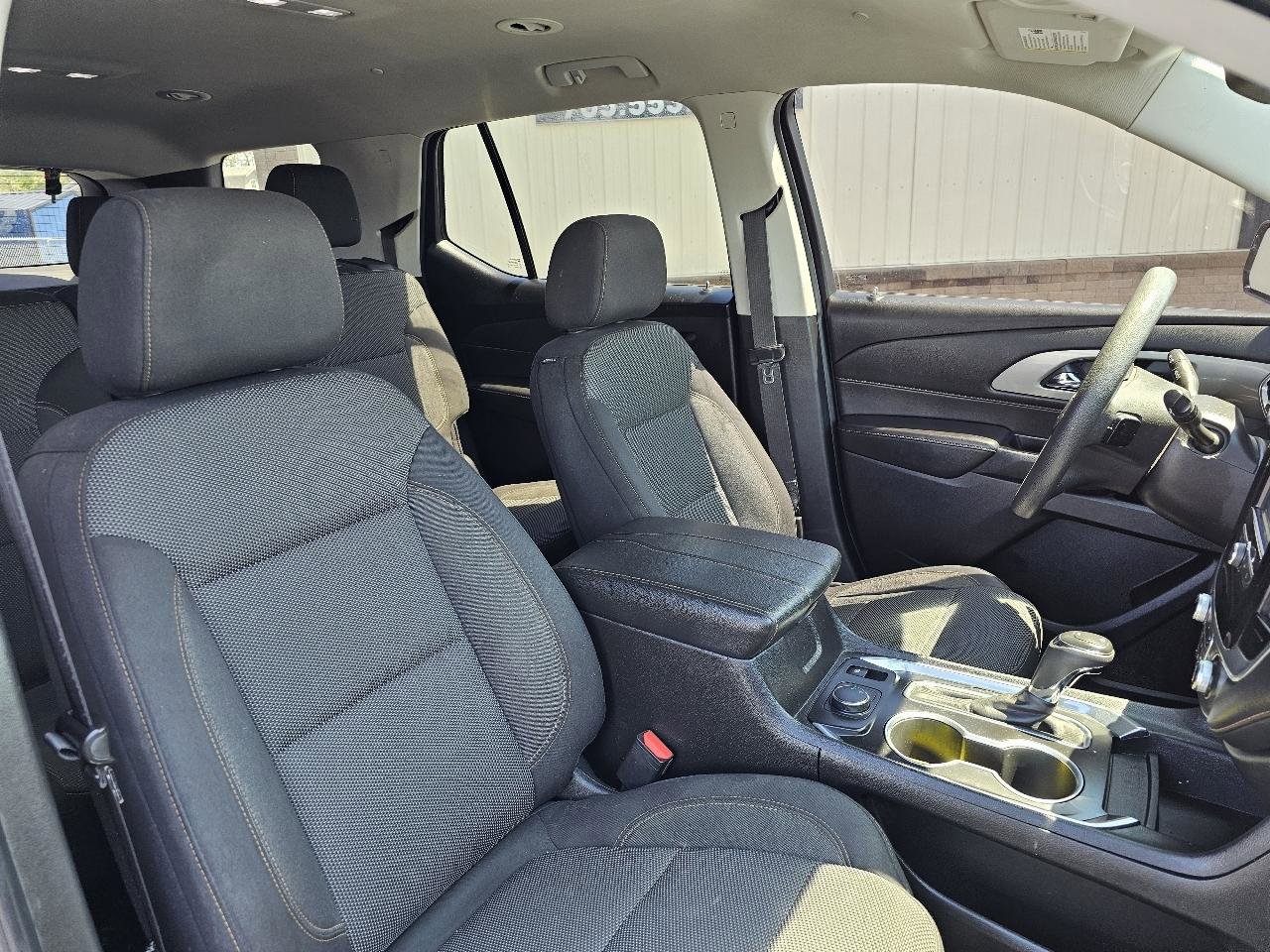 Used 2019 Chevrolet Traverse LS FWD image 19