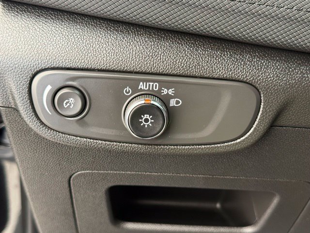 Used 2025 Chevrolet TrailBlazer LT AWD/4WD image 29