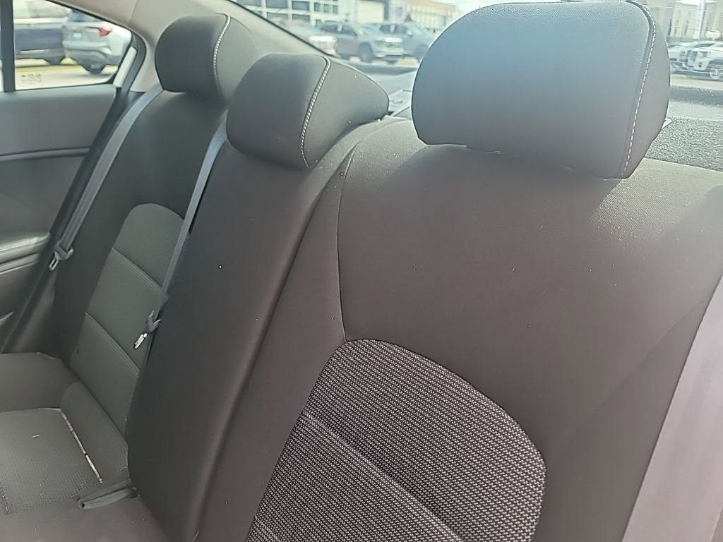 Used 2018 Kia Forte LX w/ LX Rear Camera Package image 9