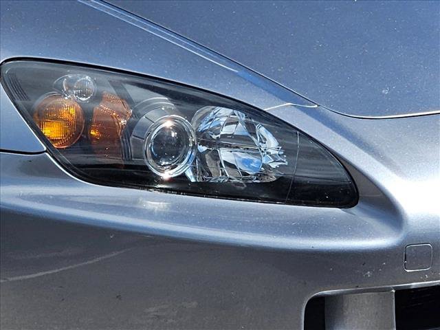 Used 2004 Honda S2000 image 4
