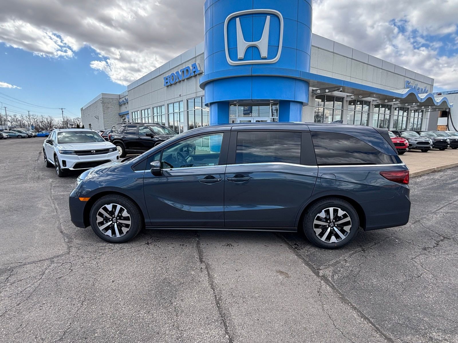 New 2026 Honda Odyssey EX-L image 8