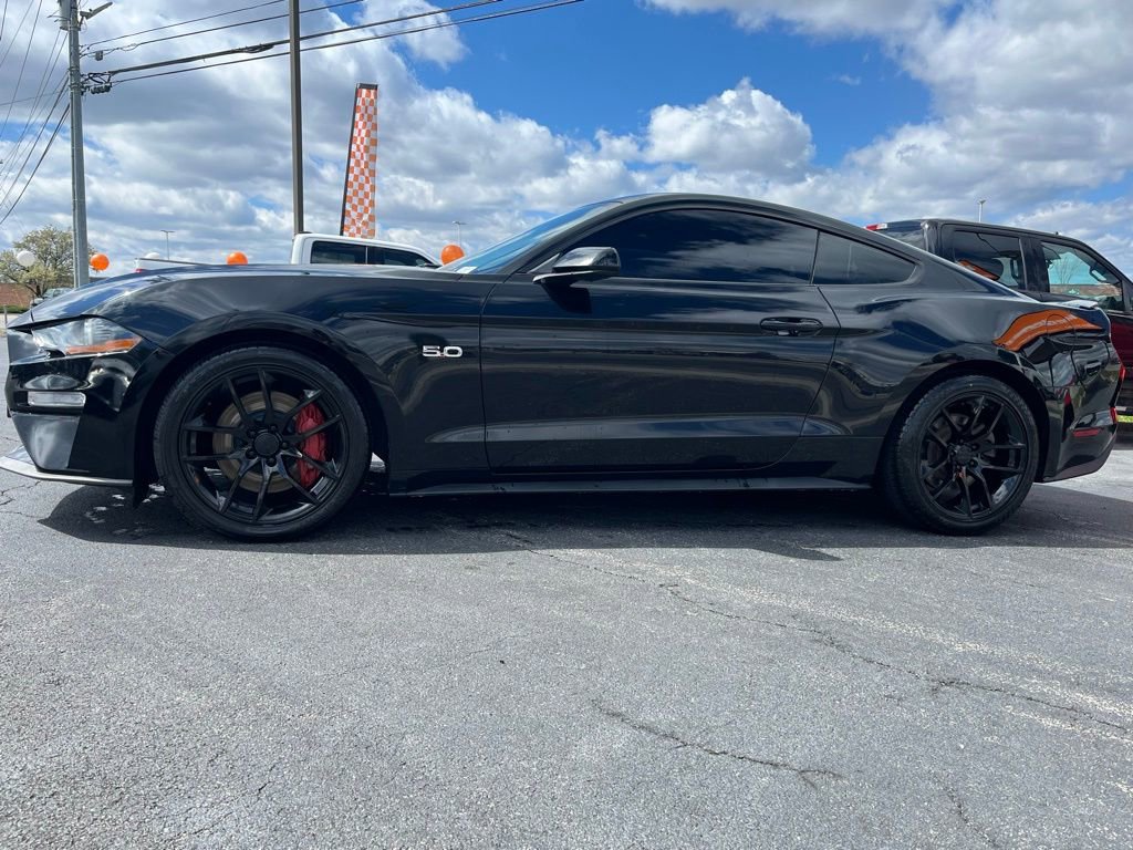 Used 2018 Ford Mustang GT RWD image 5