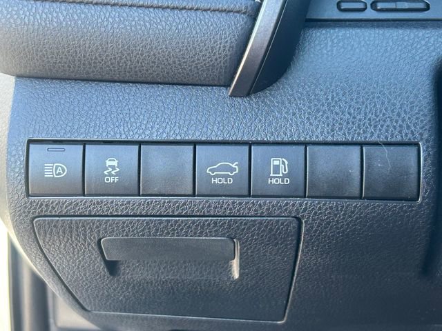 Used 2019 Toyota Camry XSE image 25