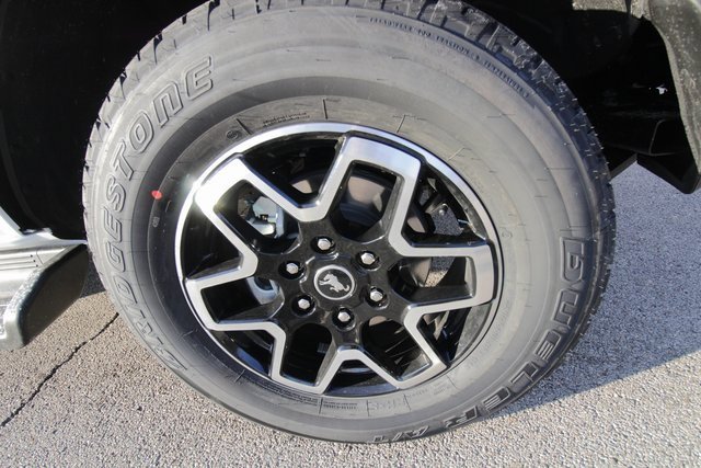 New 2025 Ford Bronco Outer Banks image 16