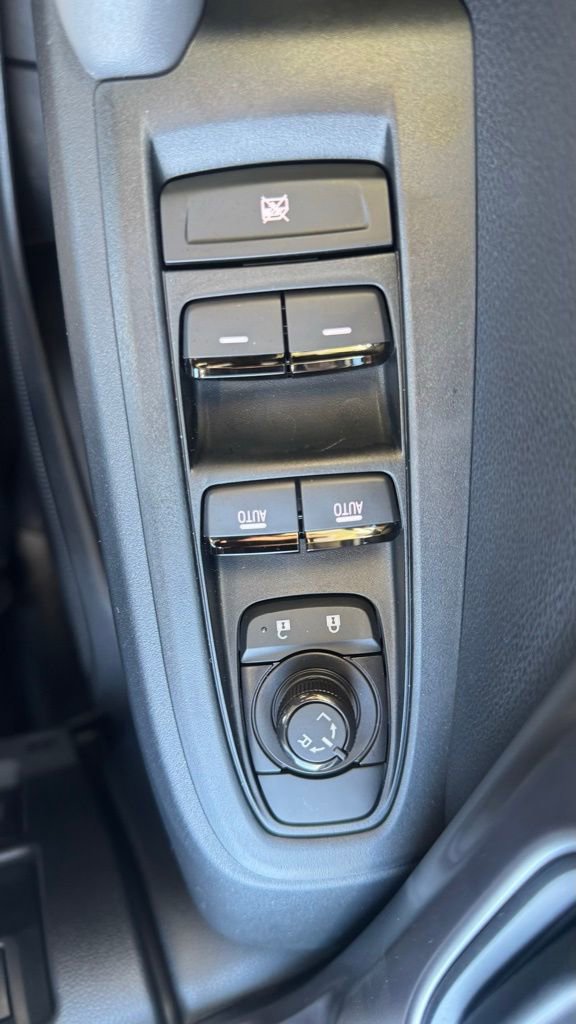 Used 2025 Subaru Impreza 2.0i AWD/4WD image 14