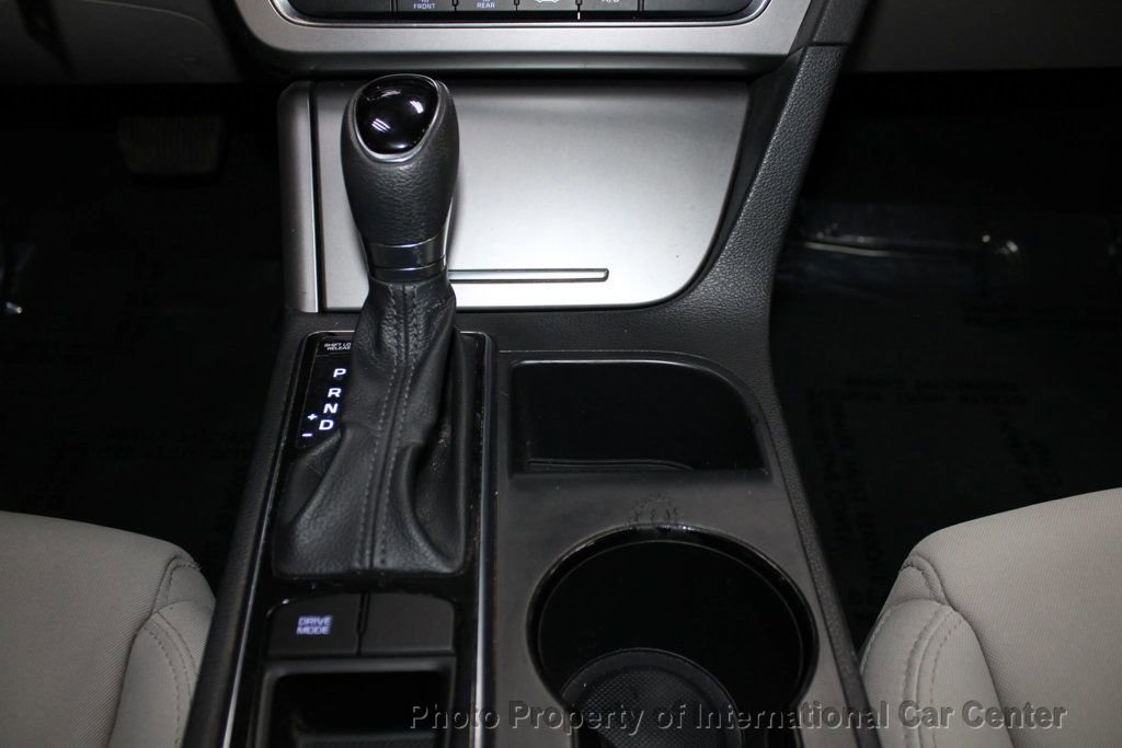 Used 2016 Hyundai Sonata SE image 15