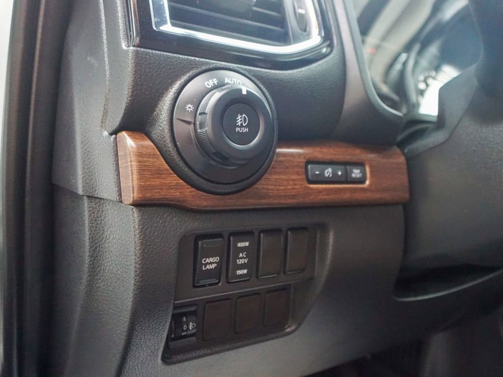 Used 2021 Nissan Titan Platinum Reserve w/ Moonroof Package image 21