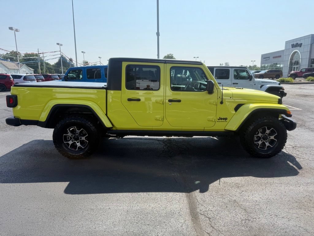 Used 2023 Jeep Gladiator Sport AWD/4WD image 2