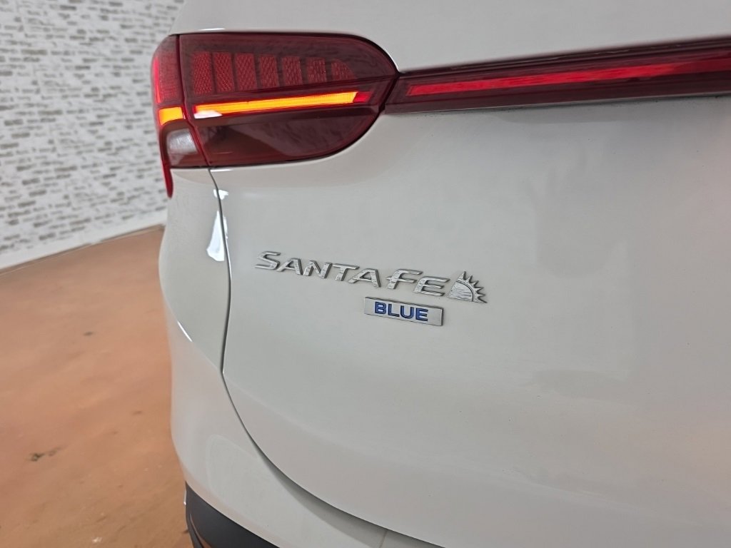 Used 2023 Hyundai Santa Fe Blue image 8