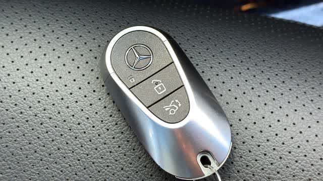 Certified 2026 Mercedes-Benz GLC 300 4MATIC image 34