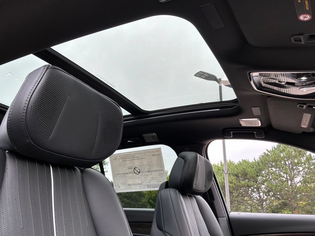 New 2027 Cadillac Vistiq Premium Luxury AWD/4WD image 45