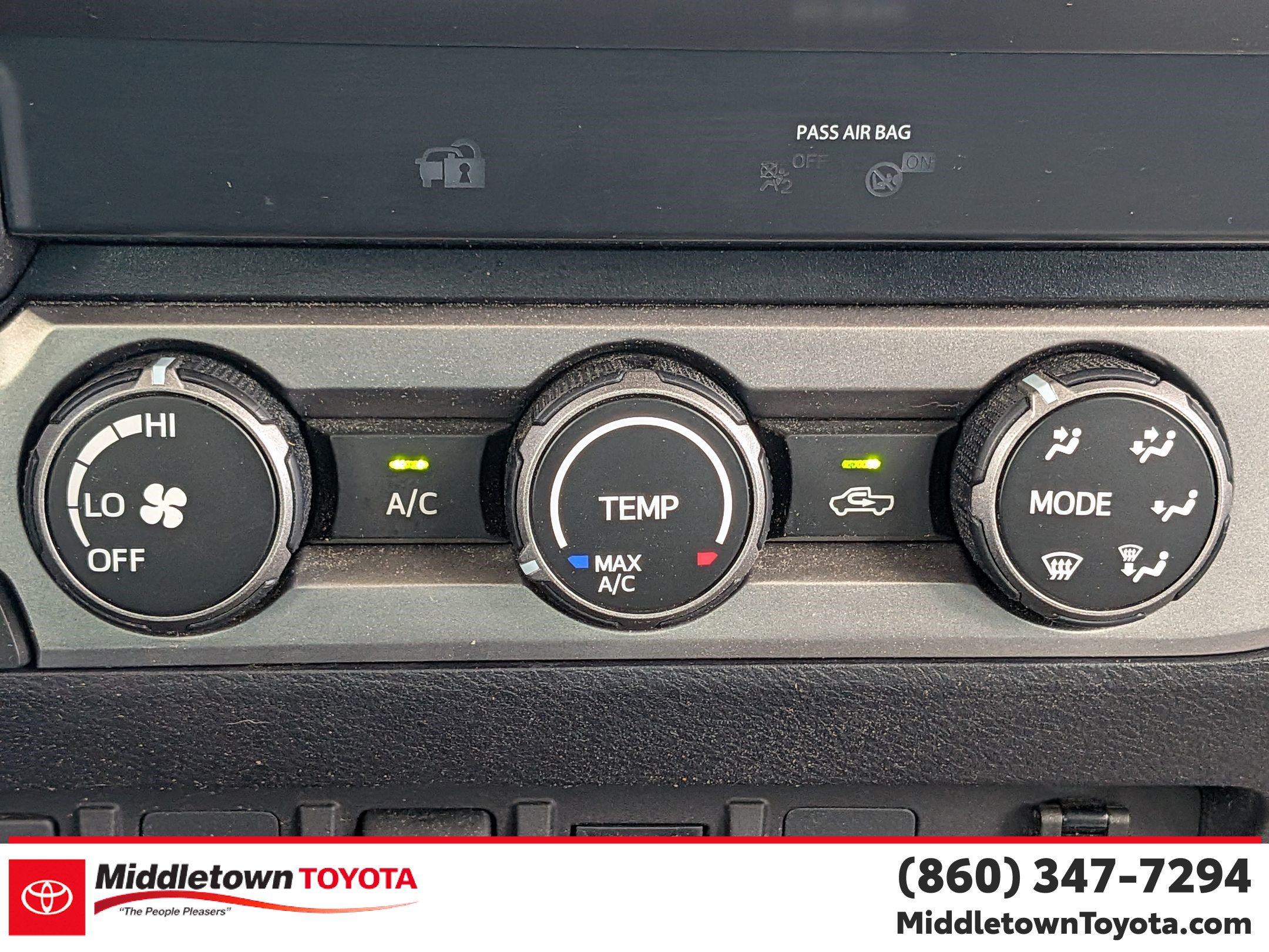 Certified 2020 Toyota Tacoma SR5 AWD/4WD image 25