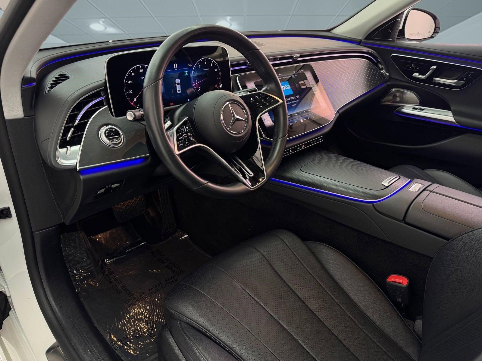 Used 2024 Mercedes-Benz E 350 4MATIC Sedan image 4