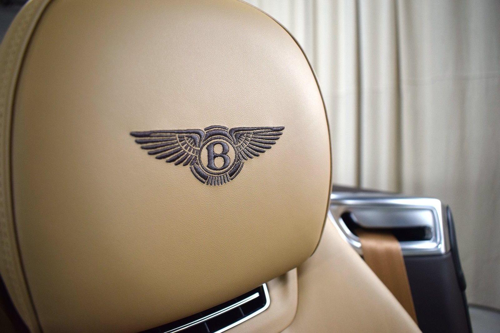 New 2026 Bentley Continental GT AWD/4WD image 36