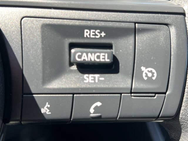 Used 2023 Nissan Rogue S FWD image 22