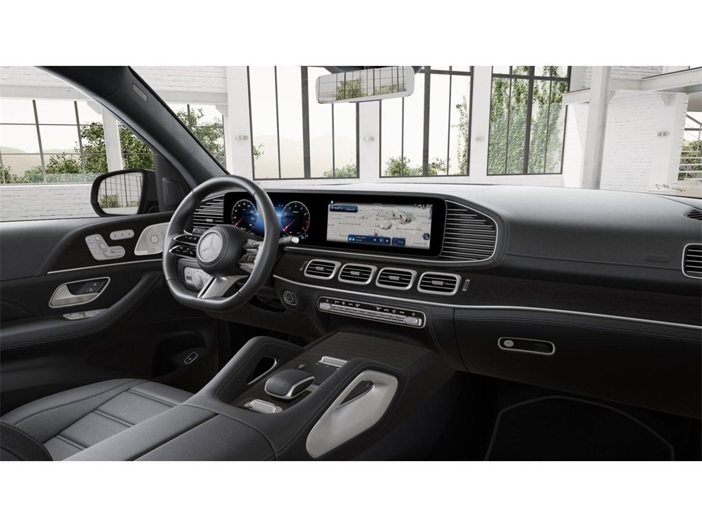 New 2026 Mercedes-Benz GLS 580 4MATIC image 6