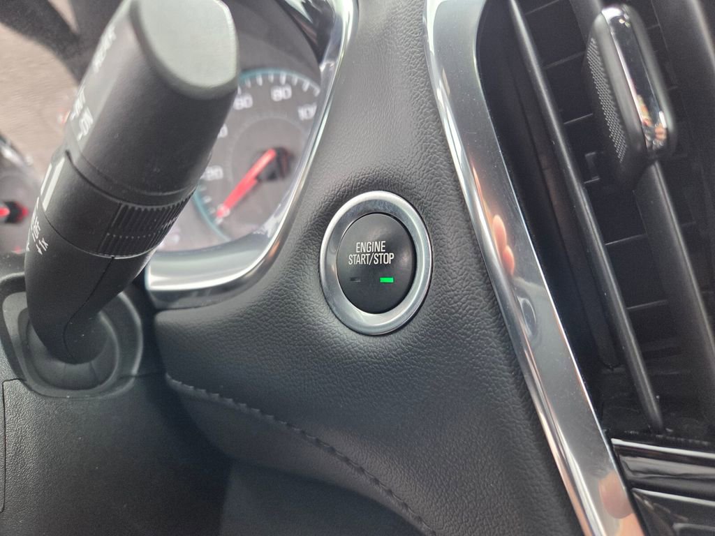 Certified 2023 Chevrolet Traverse LT FWD image 28