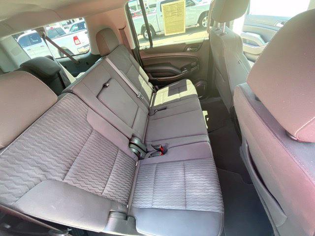 Used 2019 Chevrolet Suburban LS RWD image 14