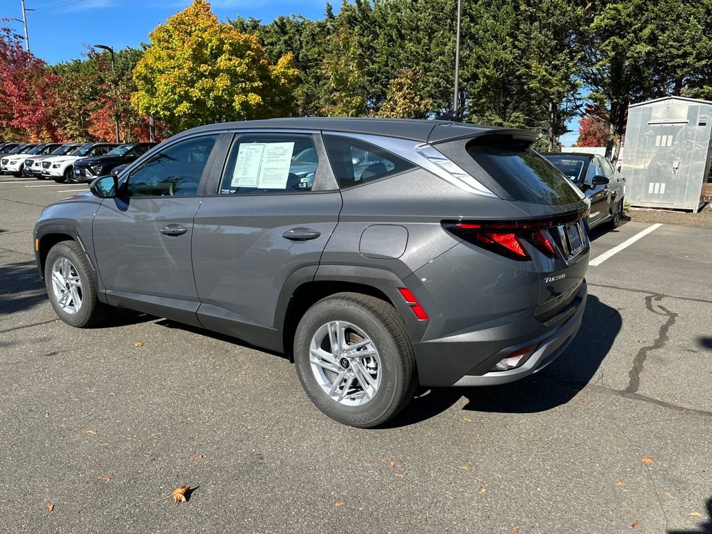 Certified 2025 Hyundai Tucson SE image 4