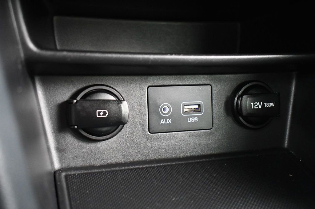 Used 2019 Hyundai Kona SE w/ Cargo Package image 29