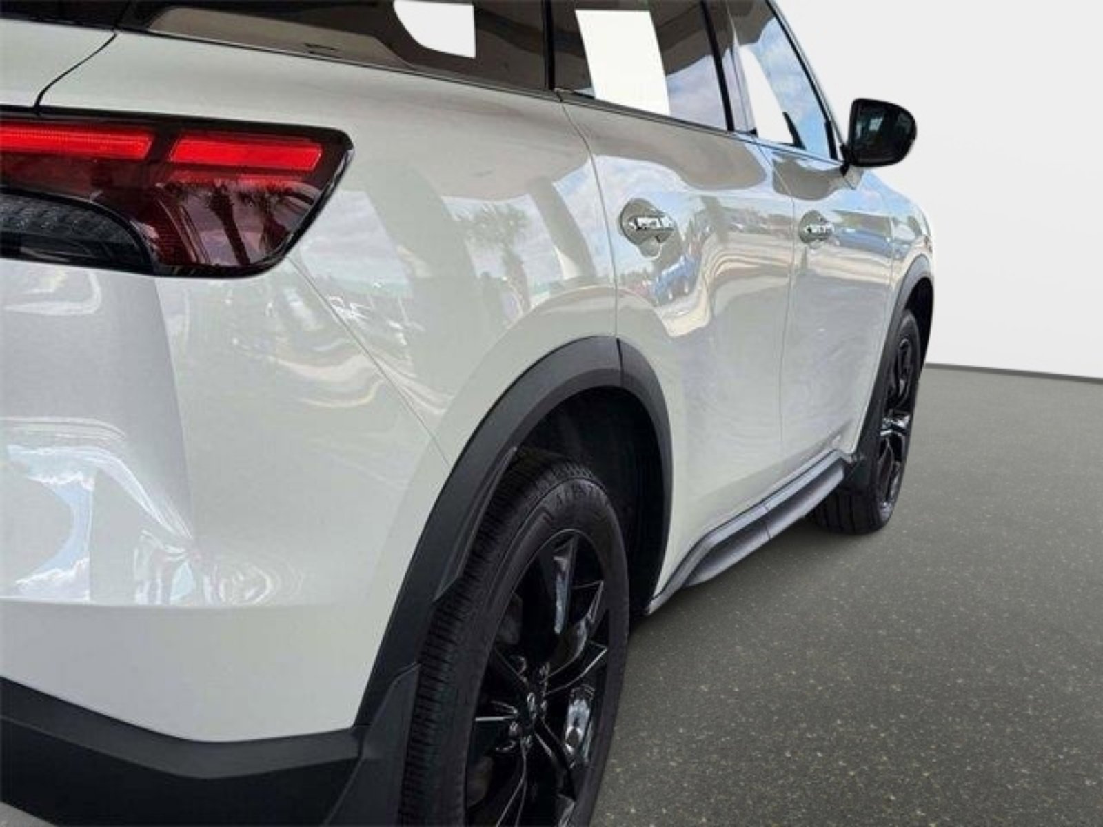 Used 2025 INFINITI QX60 Luxe image 19