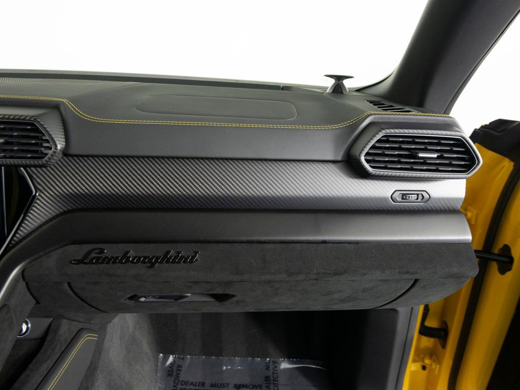 Used 2023 Lamborghini Urus Performante image 31
