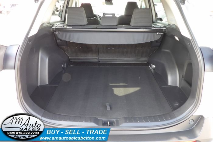 Used 2022 Toyota RAV4 LE AWD/4WD image 17
