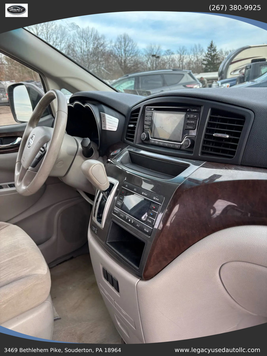 Used 2017 Nissan Quest SV image 32