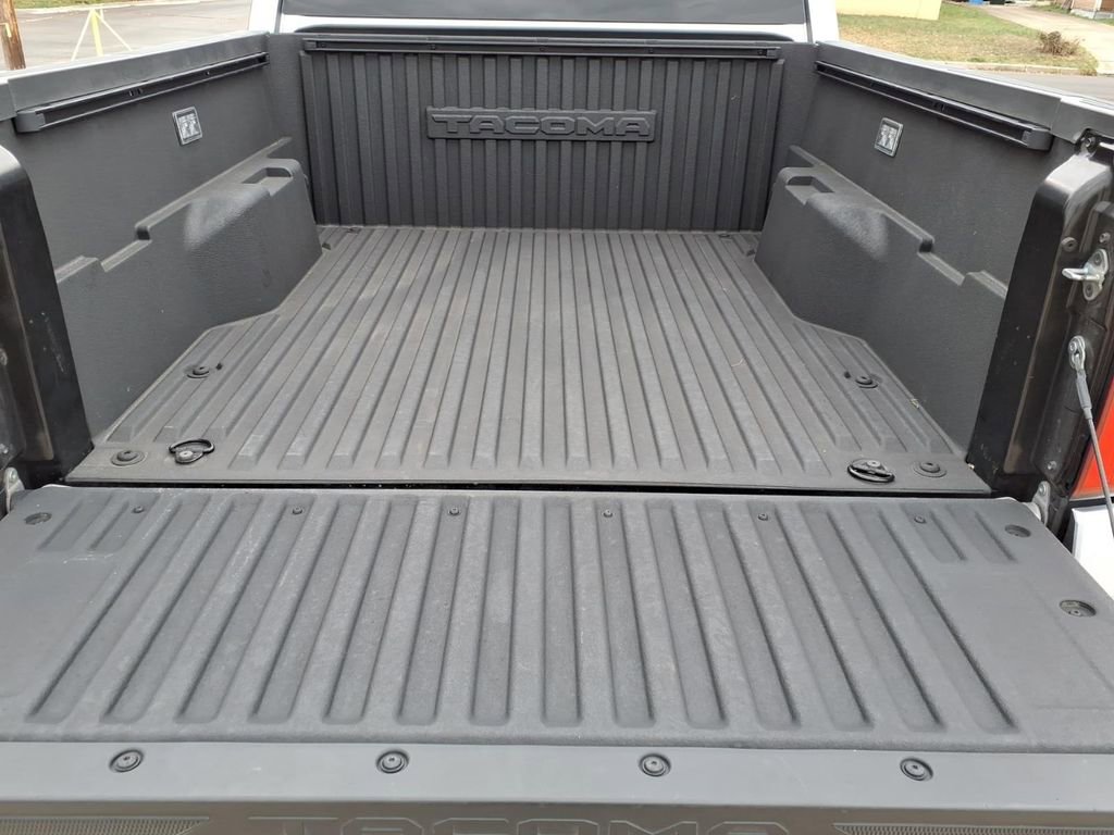Used 2024 Toyota Tacoma TRD Sport image 11