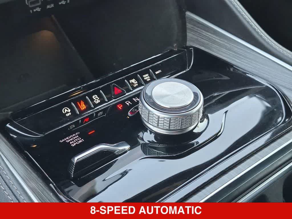 Used 2024 Jeep Wagoneer Series II w/ Flexible Seating Group AWD/4WD image 32