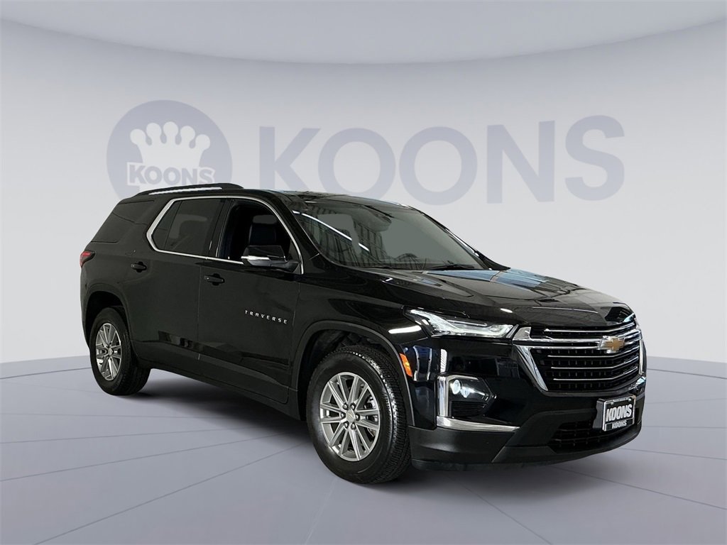 Used 2023 Chevrolet Traverse LT w/ LPO, Roadside Safety Package image 18