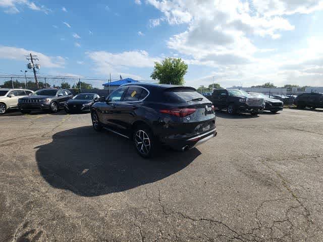 Used 2021 Alfa Romeo Stelvio Ti AWD/4WD image 18