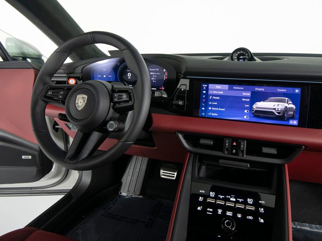 New 2026 Porsche Macan Turbo Electric image 31