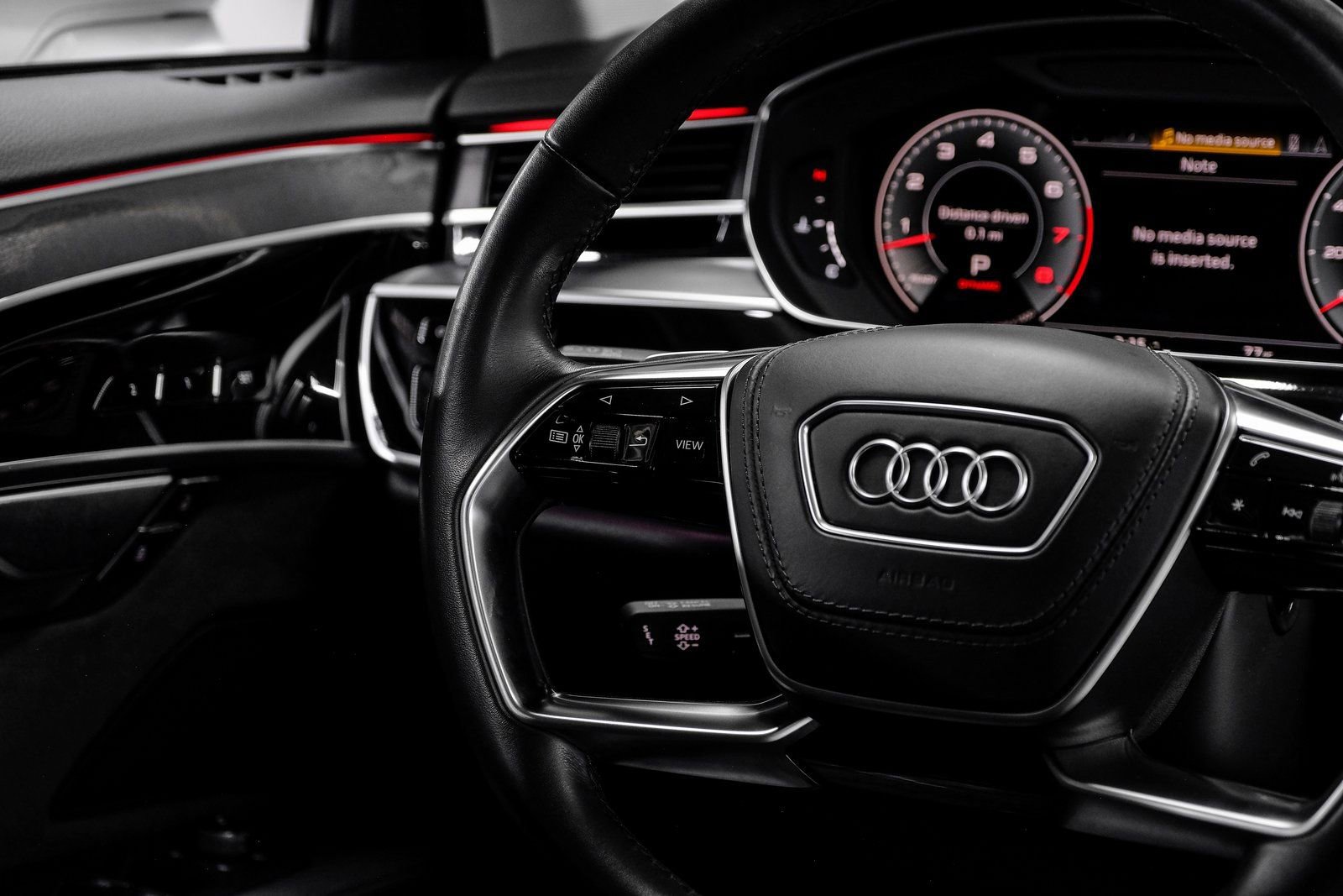 Used 2022 Audi A8 L 3.0T w/ Luxury Package image 26