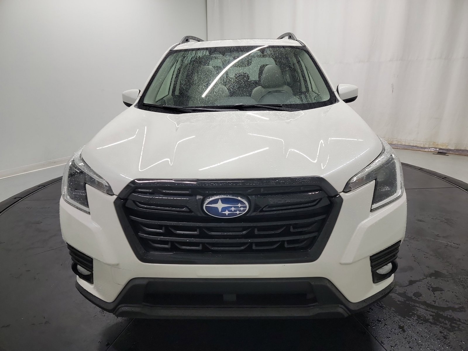Used 2022 Subaru Forester Premium image 2