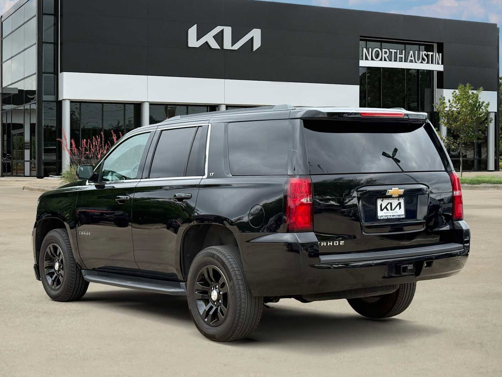 Used 2017 Chevrolet Tahoe LT RWD image 5
