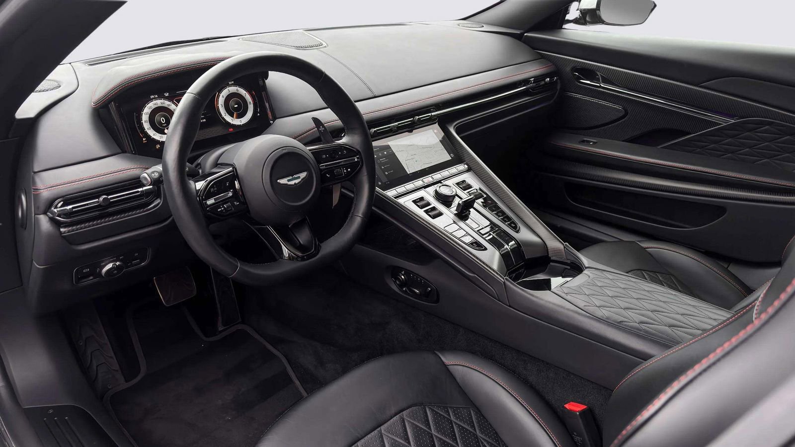 Used 2024 Aston Martin DB12 Coupe image 24