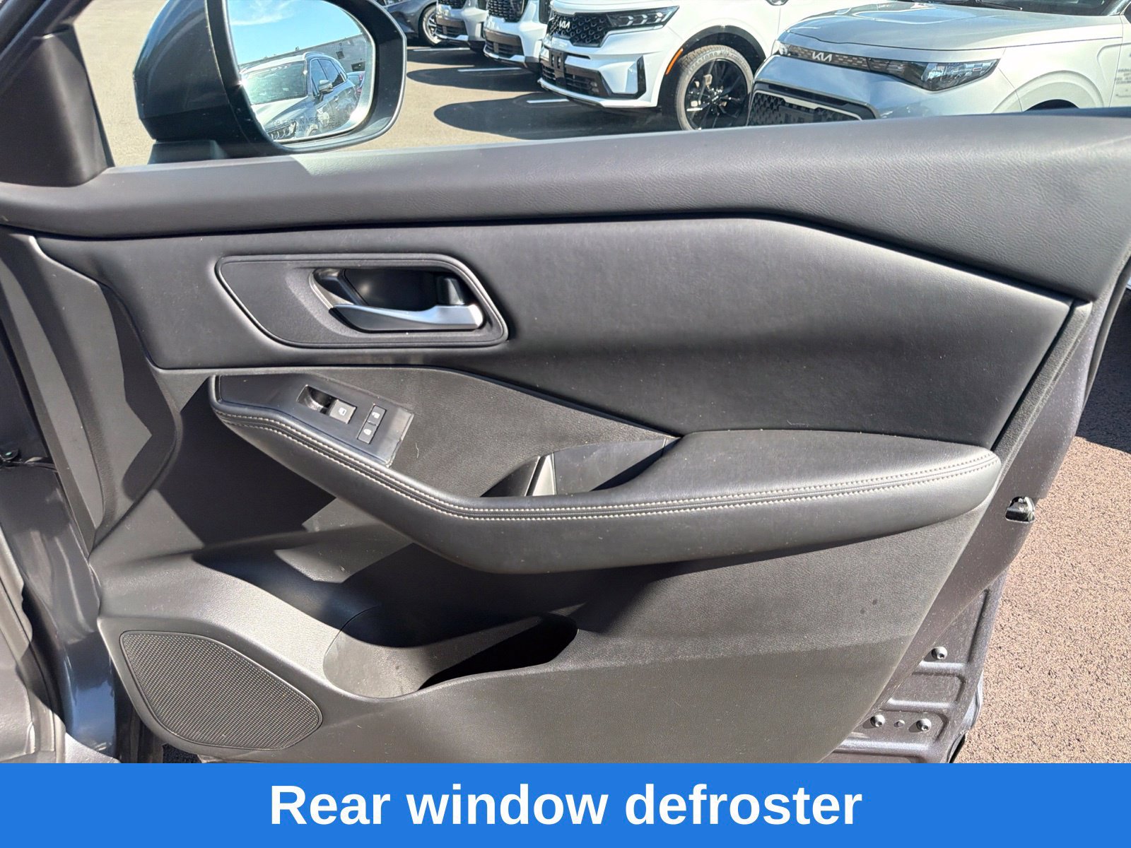 Used 2025 Nissan Rogue SV AWD/4WD image 23
