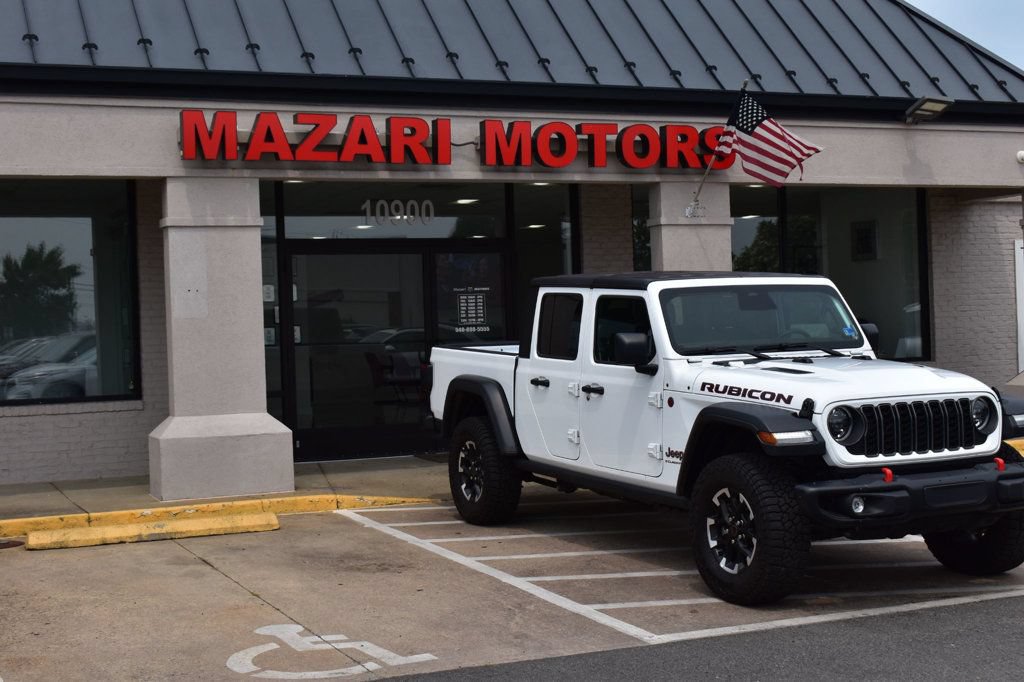 Used 2026 Jeep Gladiator Rubicon AWD/4WD image 8