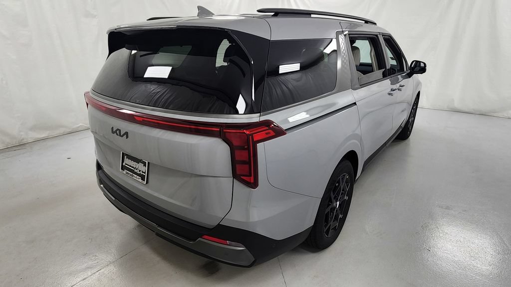 New 2027 Kia Carnival SX w/ Dark Edition Package FWD image 3