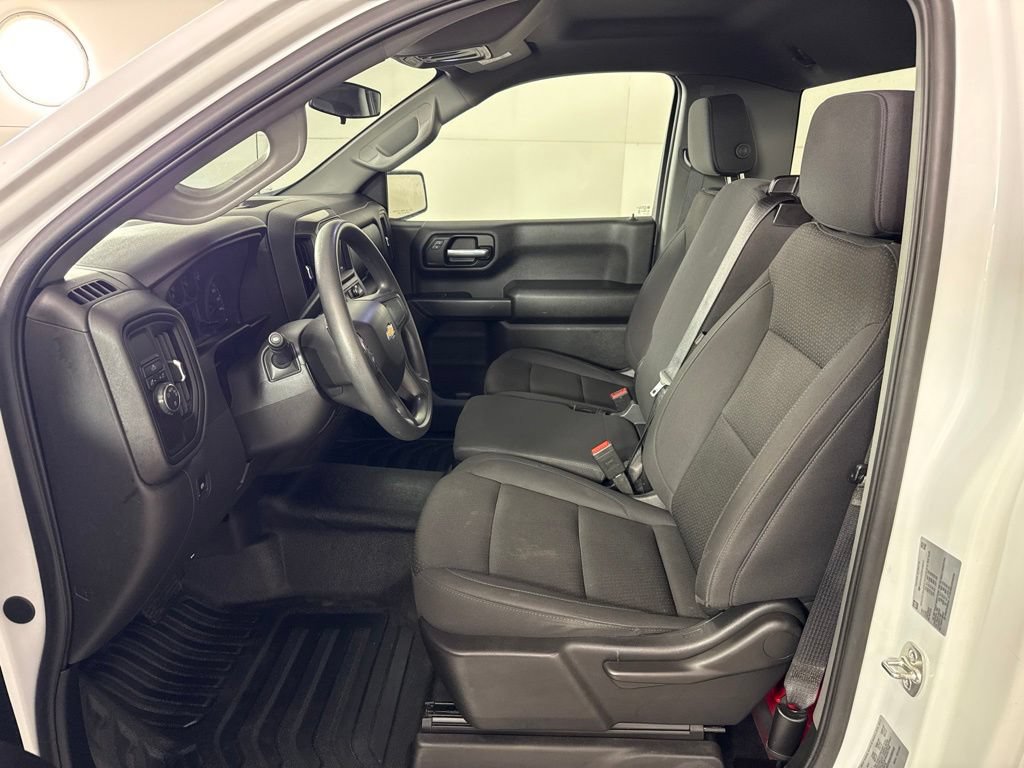 Certified 2025 Chevrolet Silverado 1500 W/T RWD image 23