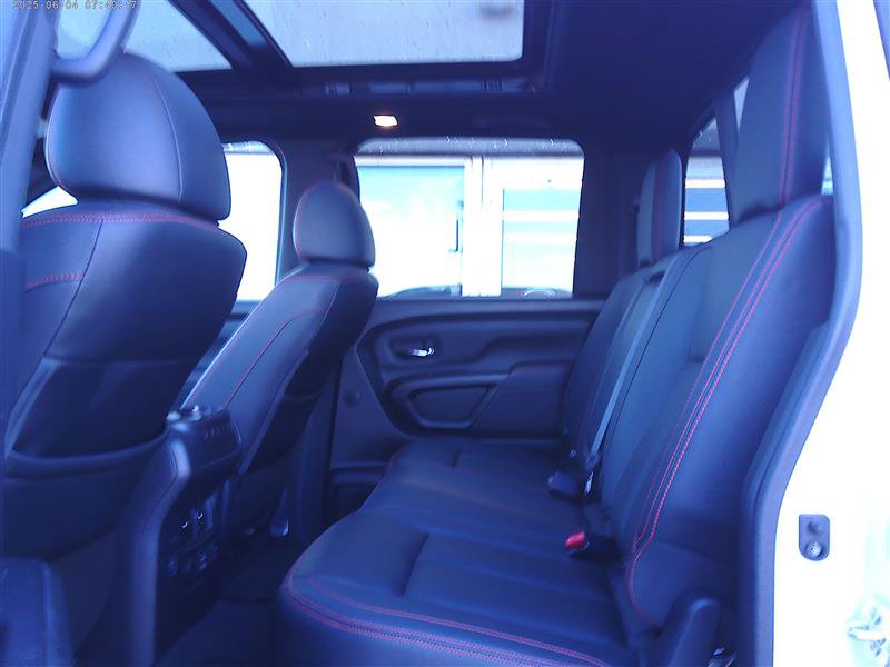 Used 2024 Nissan Titan PRO-4X w/ Pro-4x Convenience Package AWD/4WD image 7