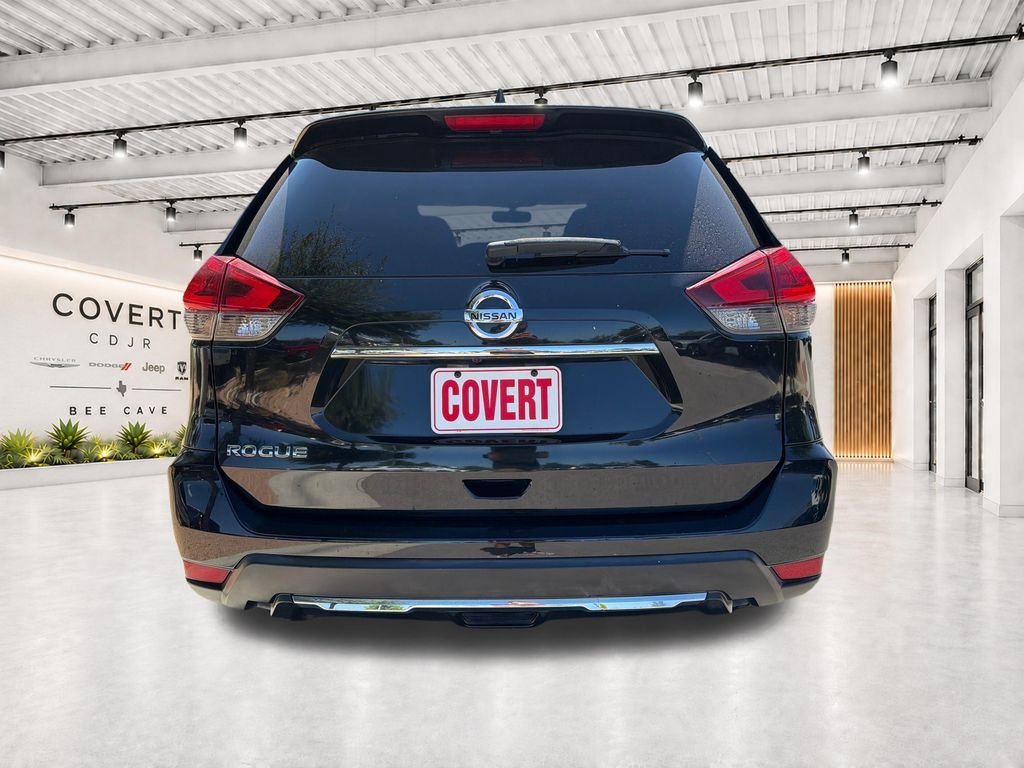 Used 2018 Nissan Rogue S w/ S Value Package FWD image 9