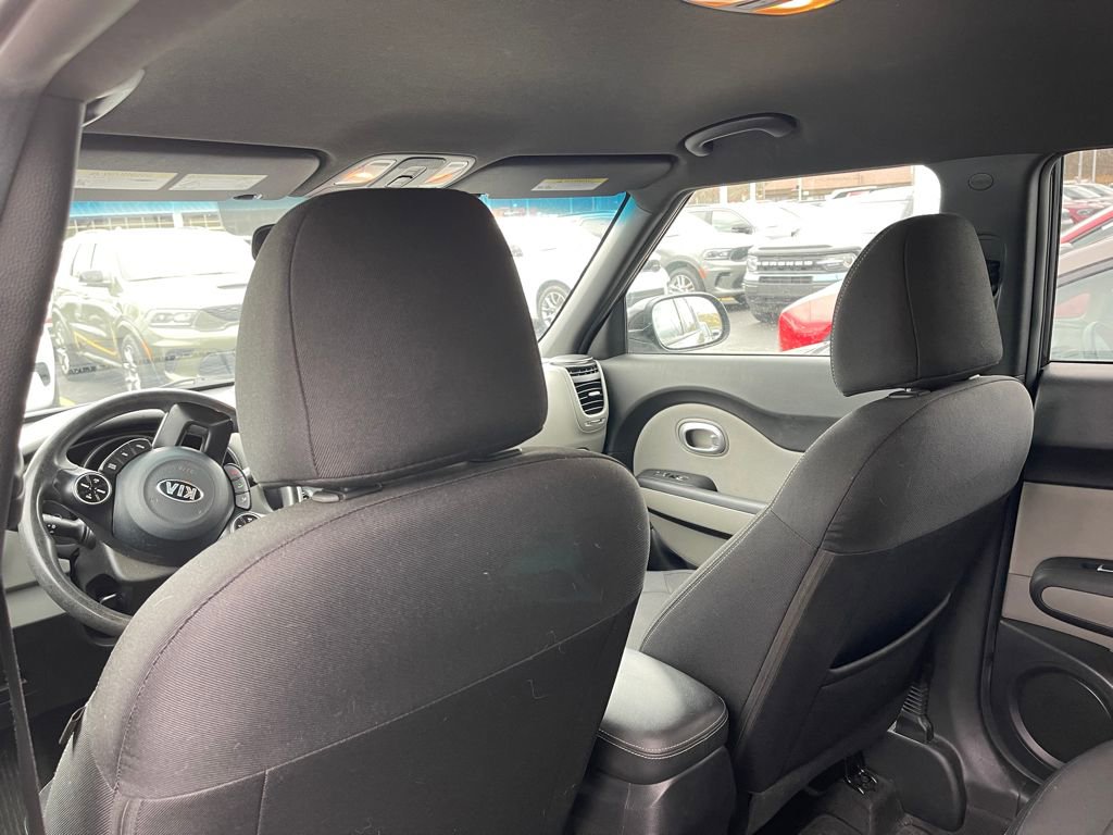 Used 2018 Kia Soul + image 6