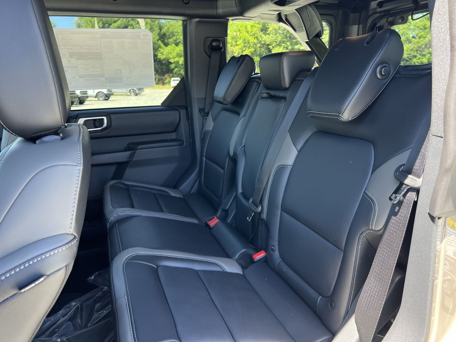 New 2026 Ford Bronco Outer Banks AWD/4WD image 24